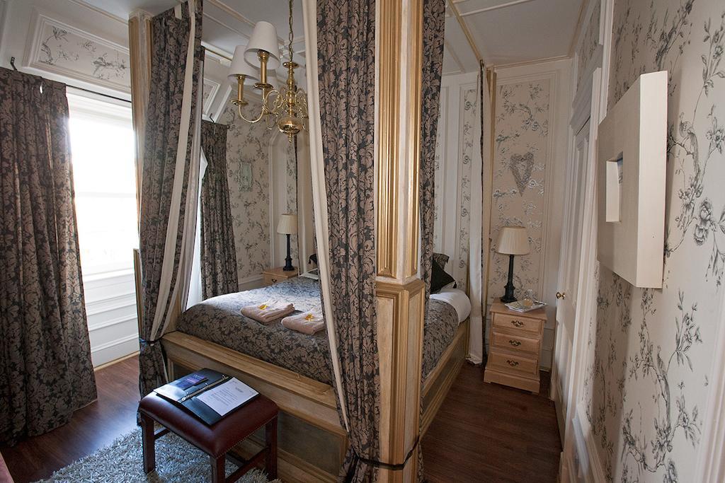 Victoria House B&B Crieff Eksteriør billede